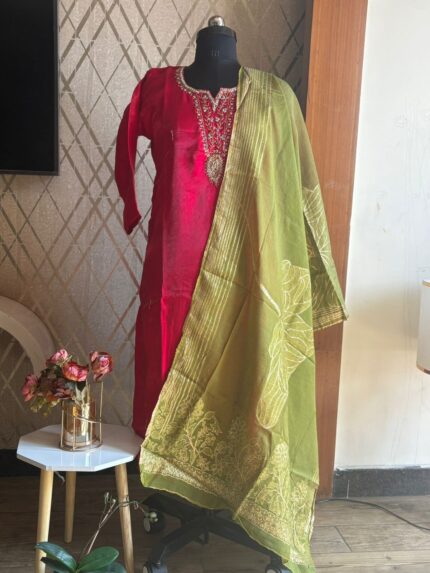maroon russian silk embroidered kurti with green dupatta